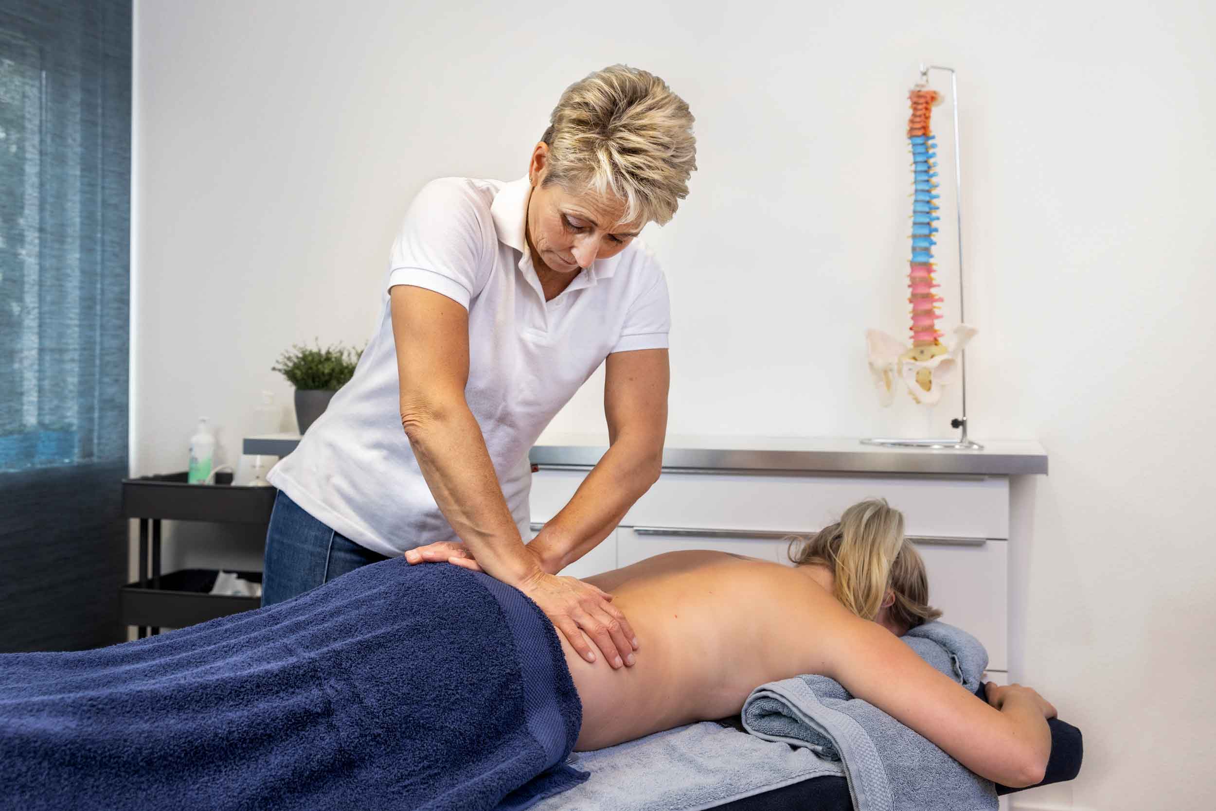 Trivalent massages medisch sportmassages pijnbehandeling